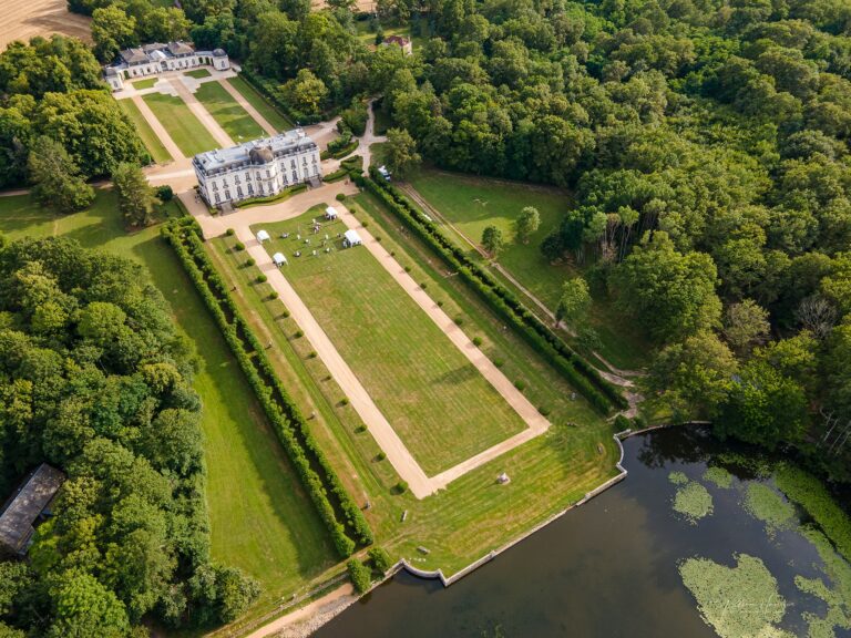 Vue aérienne du Château de Pont Chevron